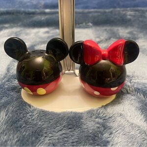 Disney Salt & Pepper Mickey ❤️Minnie